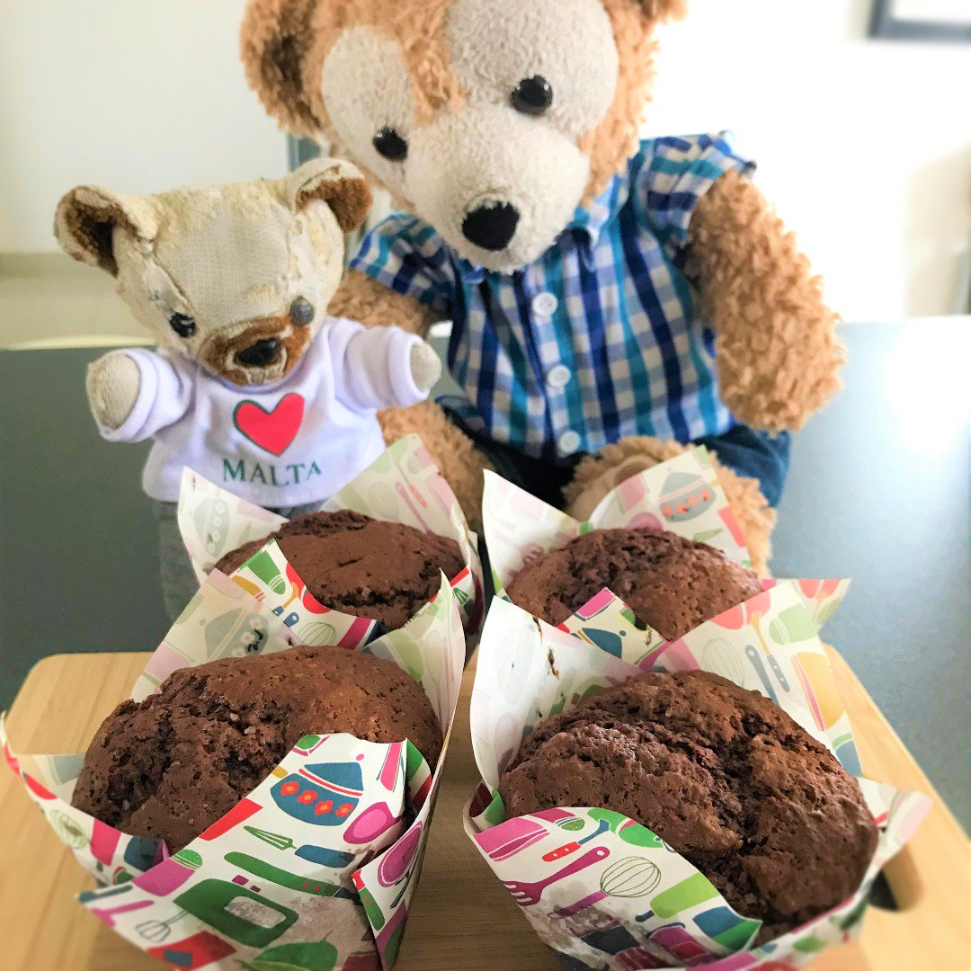 _Colargol_'s tweet image. Hello World ! Today is One og the greatest Day of the Year ! First Day of #Spring 🌼 AND #DayofHappiness 😃  ! 2 very good reasons to celebrate with a #WednesdayCooking and my AMAZING #Muffins  🍩 Here is my #recipe : colargolie.com/?p=482 I hope you'll enjoy ! 🎂