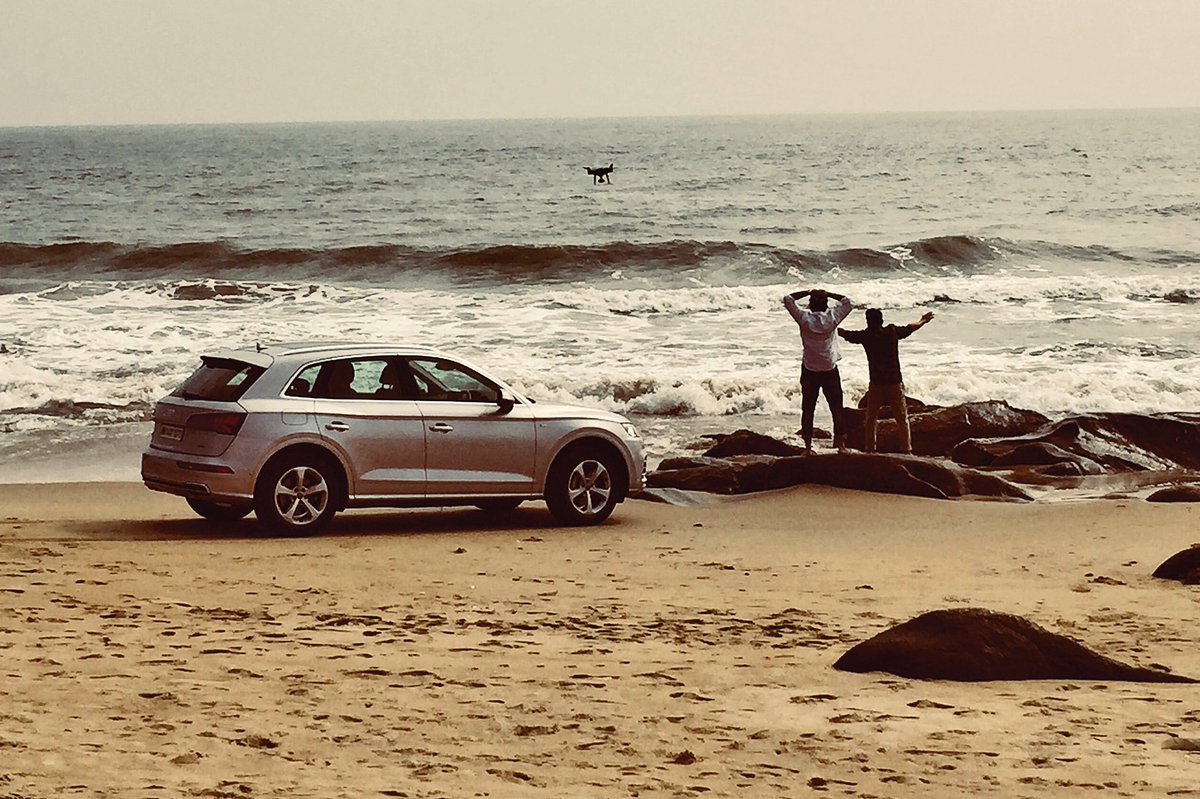 HELLOmagIndia's tweet photo. There is an unspoken bond you create with the friends you travel with
#NowIsCalling @AudiIN @krnx @Karkeragirish #AudiQ5 #audiquattro #suvlife https://t.co/sjyrAirJbr