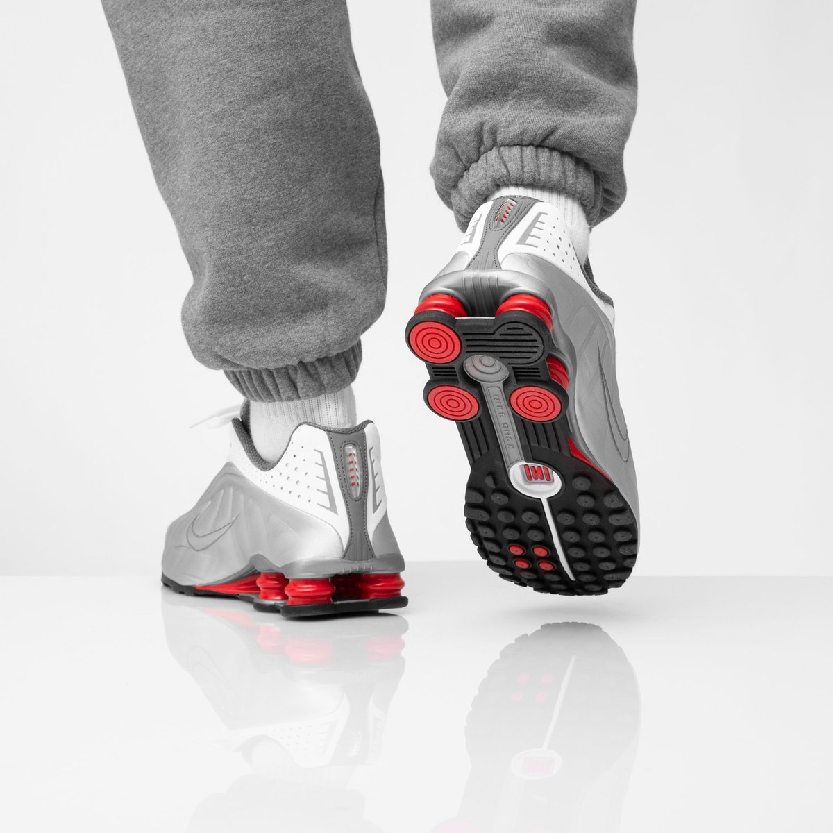 nike shox r4 2000