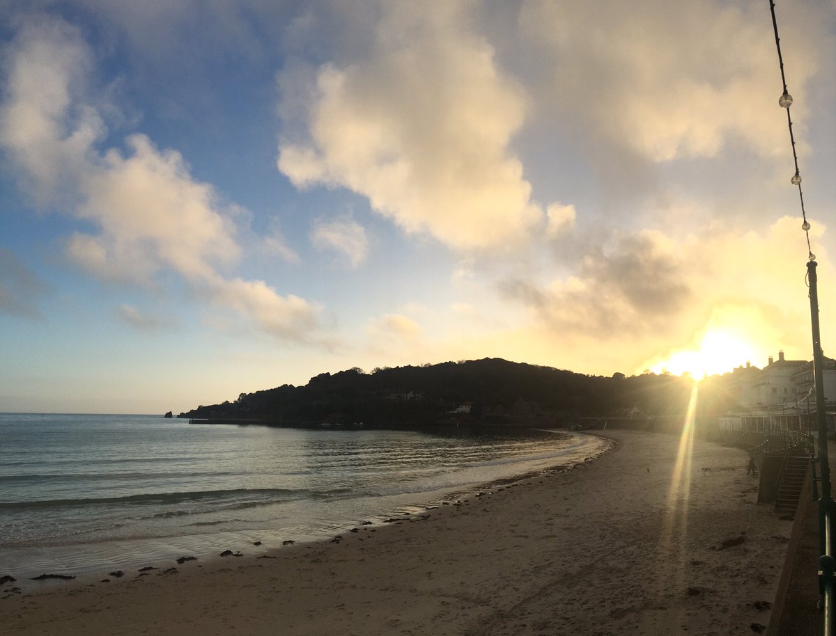Stunning evening in the bay last night. #summeriscoming <a href="/VisitJerseyCI/">Visit Jersey</a> <a href="/absolute_jersey/">Absolute Adventures</a>