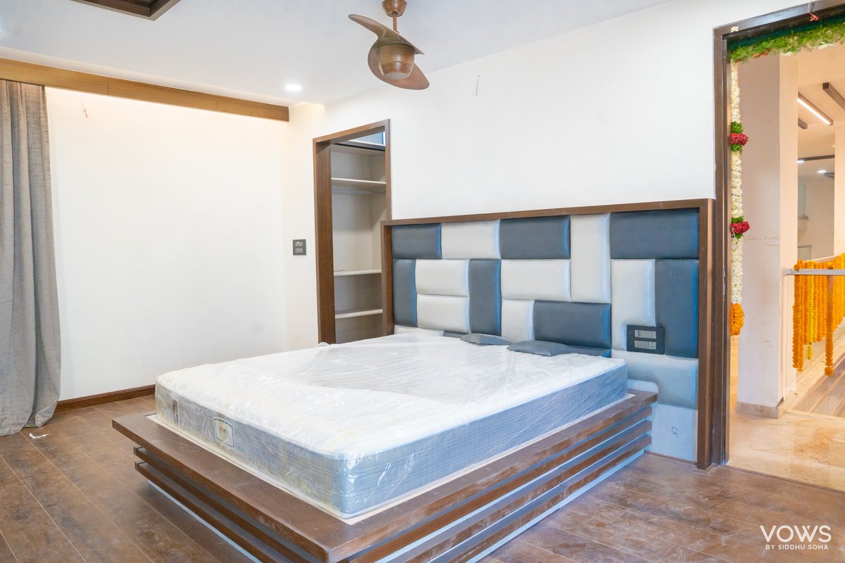 NagarjunReddyUS's tweet photo. @mmahapatra 
Once again,I personally thank our Manager "Rama Chandra Sarma" Garu who is very simple,Honest and kind in understanding customers problems who made the whole loan process very smooth and I can never forget the continuous support till the last stage of project. https://t.co/NHMufrh6vy