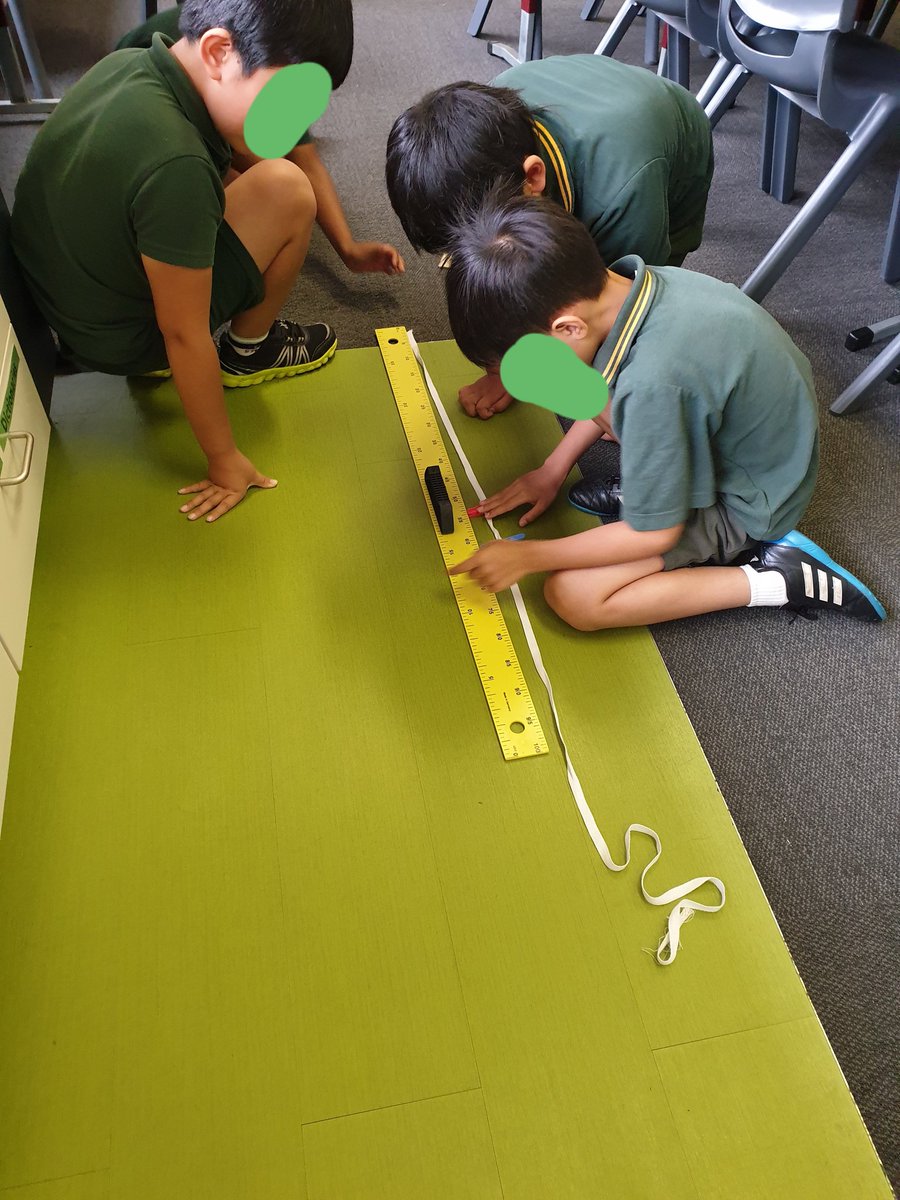 AusTeacherRiss's tweet image. Fractions on a rope.  Such a deeply  rich task with multiple entry points, that allows every student to have access to the learning... #teachingfractions #multipleexposure #openupmaths #iteachmath @maths300 @MTLC_ACU