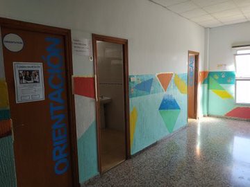 AdelaMCacha's tweet photo. #BuenosDías
Los alumnos de Plástica de 2° de Secundaria del instituto @D_MaestroTorres están desarrollando un proyecto de innovación educativa basado en el concepto #ArtThinking ¡Felicidades por #RmodelARTS! 👏🏻 #FelizMiércoles https://t.co/HM3wRDcHhj