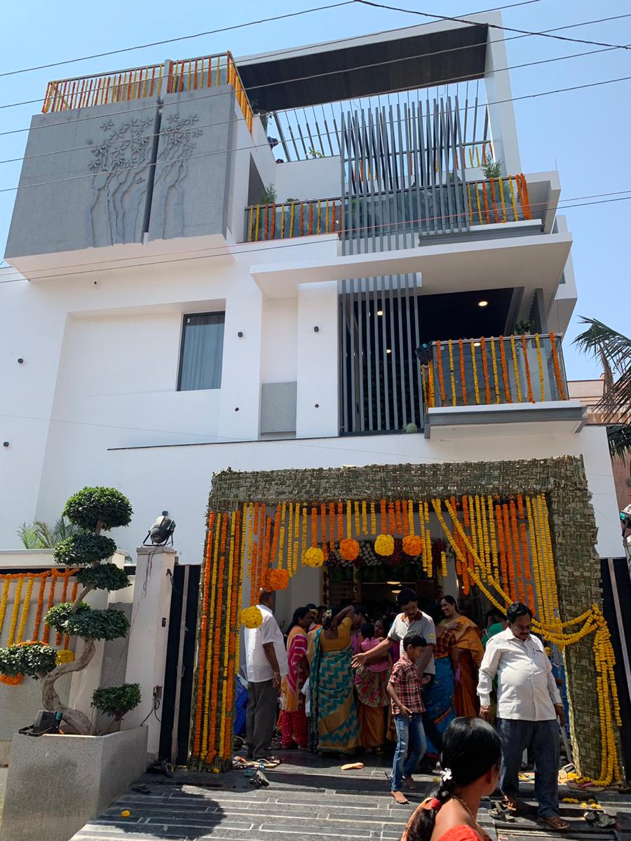 NagarjunReddyUS's tweet photo. @mmahapatra 
I will definitely continue with SYNDICATE BANK and now I got the confidence that I have the syndicate bank support for all my future plans.

Thanks a lot, to you sir and you have the BEST TEAM!!

Please do visit our house when you come around our area. https://t.co/81kLvMYIQn
