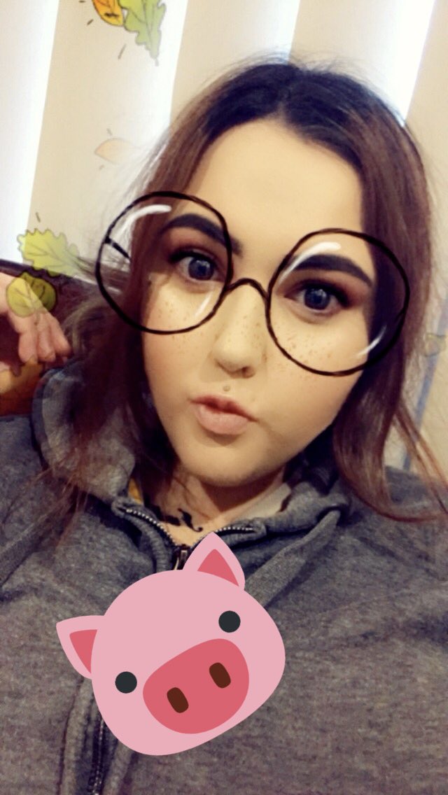 FindomGoddessT_'s tweet photo. I’m absolutely way to good for you losers I’d spit in your drink but you’d like that - which is why you pay for the torture. 🐖 #findom #finsub #findomaus #ausfindom #findomaustralia #findomsub #paypig #cuck #domme @AusDomina @RTAussie @RTFlNDOM @findomRTS https://t.co/ptEIt9UDTK