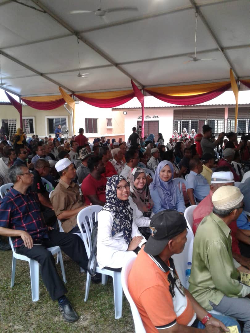 LKIMNS's tweet photo. Gerak Kerja Tanam Kelapa Rendah Kg. Siliau, Seremban N. Sembilan oleh Menteri Pertanian dan Industri Asas Tani YB. Dato' Hj. Salahuddin bin Ayub. Turut hadir bersama TP LKIMNS, Ketua Unit Komunikasi Korporat dan Pro LKIMNS.
#moa 
#lkim
#lkimns
#revolusionerindustriperikanan https://t.co/vVjqYnYTfi