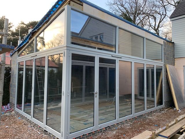 HBD_Systems's tweet image. We Love these @Originbifolds RAL 7038 10 pane corner bifold doors with gable frame above! They completely open up both corners of this project. I can not wait to see some finished photos in the summer! #bifolddoors #originbifolds #originwindows #aluminiumwindows #homebuilding