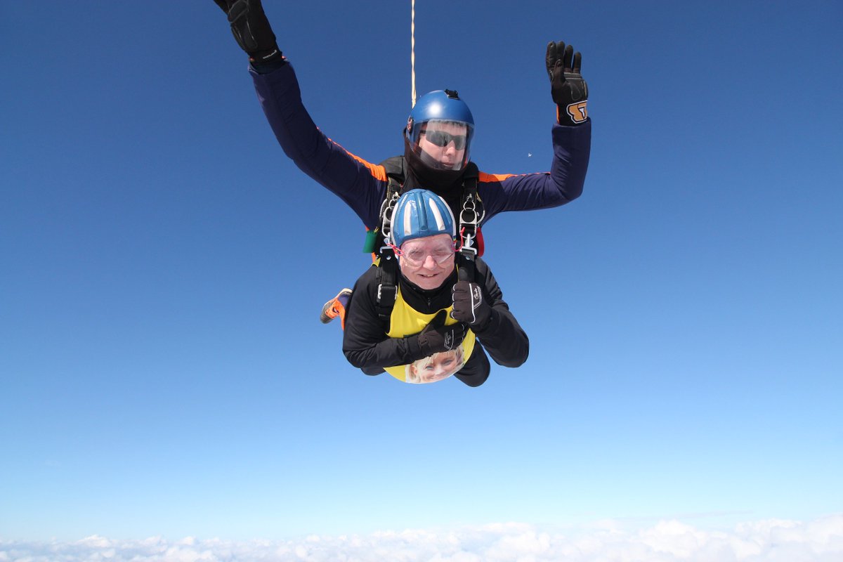 InSuesName's tweet photo. #Wow That was amazing aged #77 I jumped from 13000 feet from a plane in memory of our beautiful daughter Sue. #SkyDiveforSue . We have raise over £40k for #BrainTumourResearch To donate https://t.co/HaZtldx4gT https://t.co/bEU9Q8Fk5X