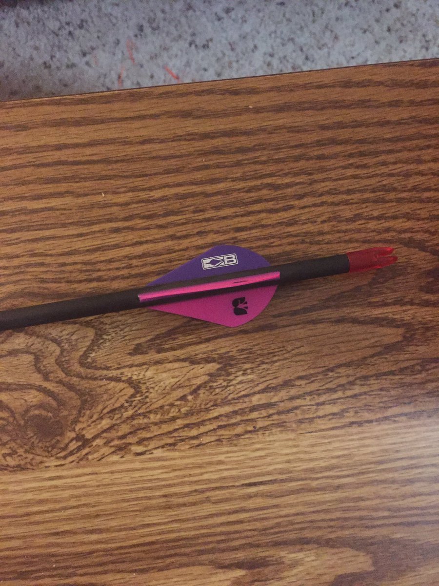 787flame's tweet image. Getting them ready #bowhunting #arrowfletching #3Dtargetshooting