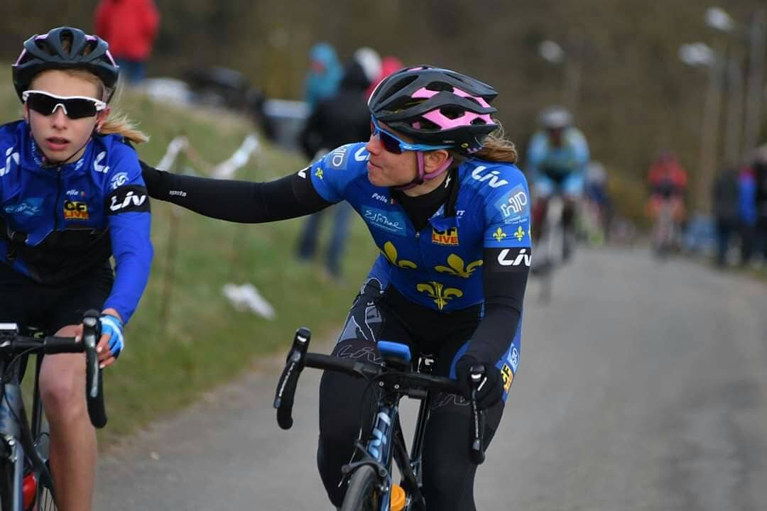 desELLESauVELO's tweet photo. Last week was the Guillerval regional race
#coccf #donnonsdesellesauvélo #LivBeyond #HowWeLiv #ThisIsOurTime #pella #pellempi https://t.co/g5aFtoE1Pb