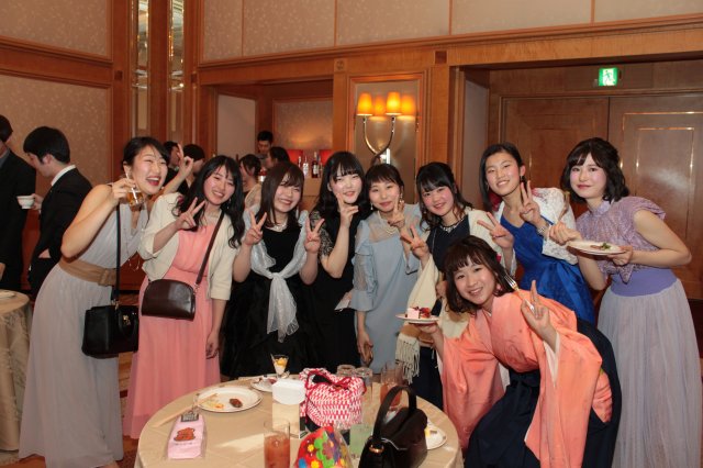 横浜栄養専門学校 平成31年3月15日 第３９期生の卒業式が行われました 公式ホームページにて写真や動画でご紹介していますので チェックしてみて下さい T Co 7cegatxcs0 横浜栄養専門学校 横浜 栄養士 専門学校 卒業式 T Co Ixzgknepke