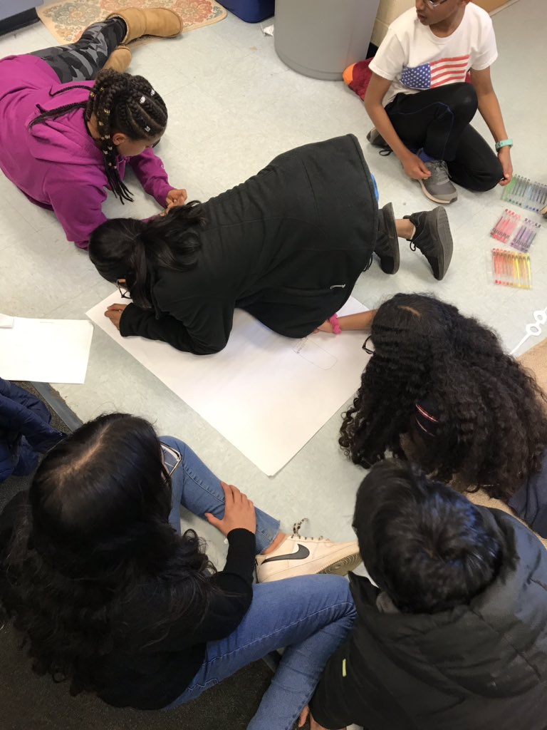 FESElliott's tweet photo. Exploring investigative journalism and focusing on how we can target a specific audience for our infograph projects! 📝🔎 @FlorisSchool @FESHairabedian #florisrules #investigativejournalism https://t.co/4QpXJE1UN7
