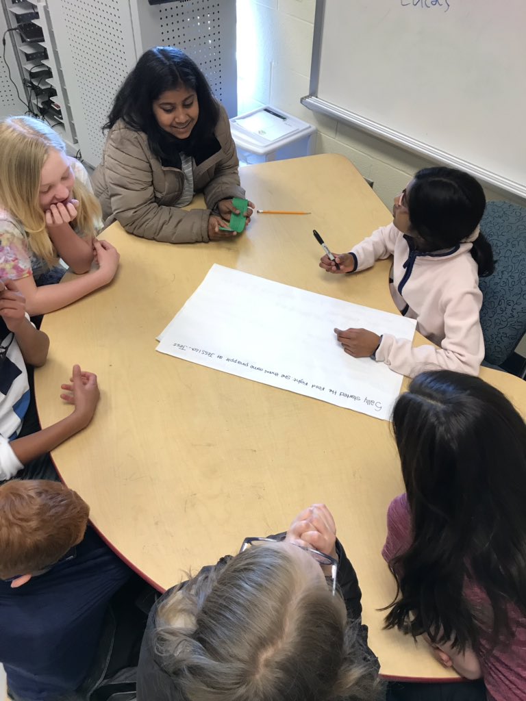 FESElliott's tweet photo. Exploring investigative journalism and focusing on how we can target a specific audience for our infograph projects! 📝🔎 @FlorisSchool @FESHairabedian #florisrules #investigativejournalism https://t.co/4QpXJE1UN7