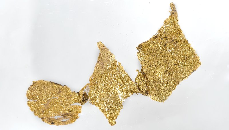 IAPHpatrimonio's tweet photo. Diadema de oro perteneciente al ajuar funerario hallado en la calle Escalzo de Cádiz, en 1997 @MuseoCadiz @CulturaAND https://t.co/PMMWaur7SO

El trabajo de #restauración ha sido complejo por la fragilidad del conjunto que está formado por hilos trenzados de pocas micras. https://t.co/6pL0wEJ9QS