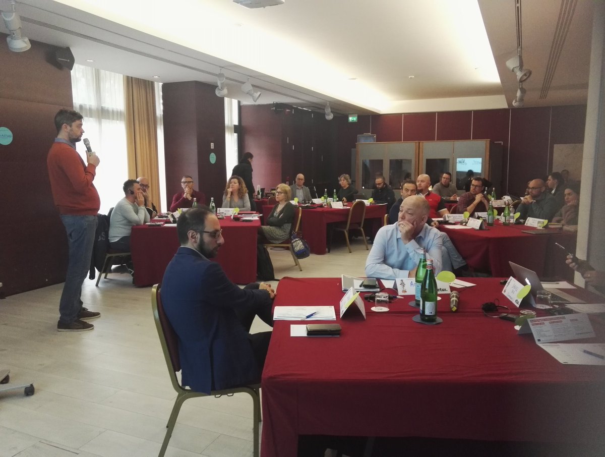 APonceETUI's tweet photo. We are starting the .@ETUI_org .@ValericadD training on strategic thinking in Palermo. Fabio introduces #foresight as a potential pillar to prepare trade unions for the future
#ThinkForesight! https://t.co/U2wYvLwl01