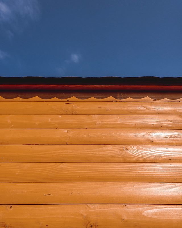 danpandrea's tweet image. Horizontal.
Sony a6300, Sony 16mm f/2.8 | 1/500, f/7.1, ISO 100
.
.
.
#teamhorizontal #minimalism #finallyspring #sonya6300 #sony16mm #bealpha #sonyalpha #lightroomcc #lightroommobile #woodstructure ift.tt/2FklKl3