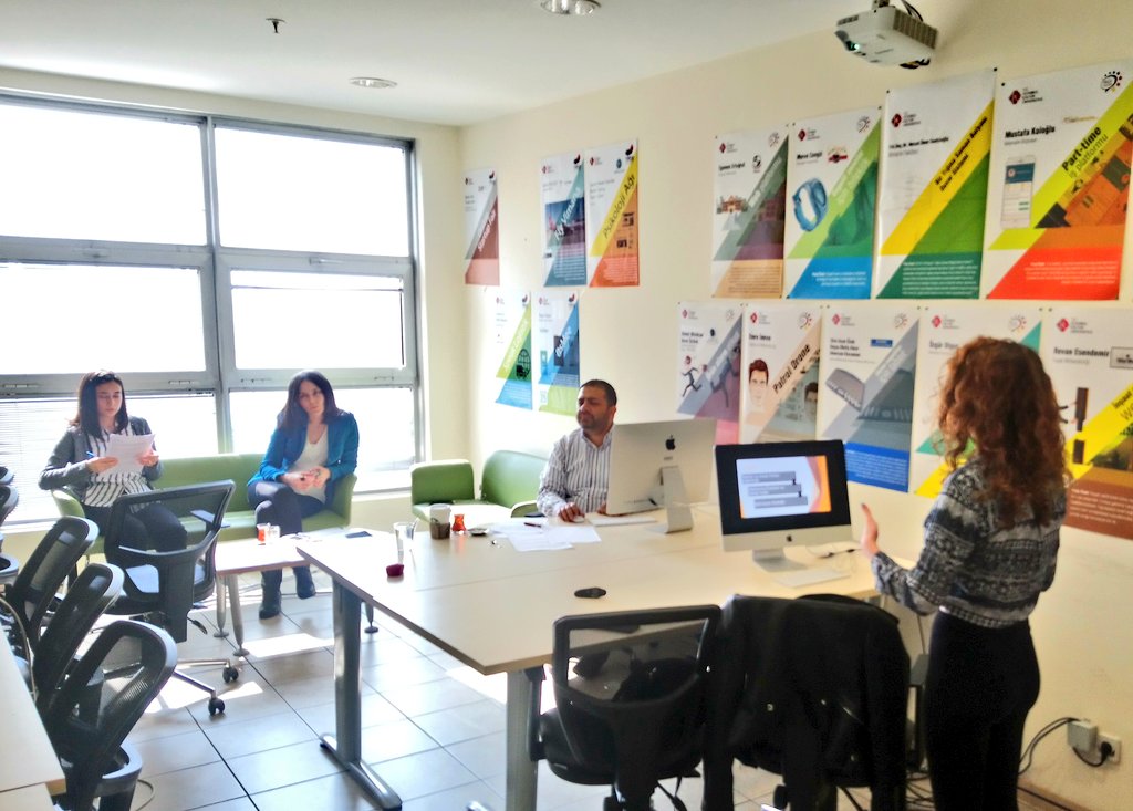 fİKÜr yarışmamızın ön değerlendirme jürisi devam ediyor. Tüm yarışmacılarımıza başarılar dileriz.