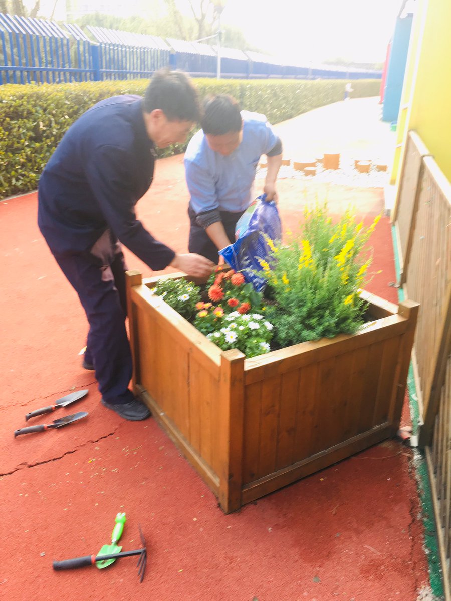 MsNursery's tweet photo. This is what I love about WISS. A playground tidy up and before we know it, the guards, the nurse, secretaries, teachers and leadership were all out helping! Many hands ...it takes a village...@WISSshanghai #community #teamwork @levi_allison42 @olivaresmariana @MorrisFiona https://t.co/kkCTtp9qB7