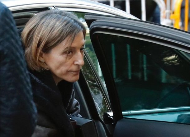 Gest_SEDR's tweet photo. Podria ser que la @ForcadellCarme tingui el do de  l'omnipresència? 
N'hi ha molts que l'han vist i sentit a llocs on en principi no hi hauria de ser. 🤔🤔🤔🤔
#judici1O #JudiciTV3CatRàdio #JudiciFARSA #Llibertatpresesipresospoliticsiexiliats #ForcadellOmnipresent https://t.co/det9P33q0B