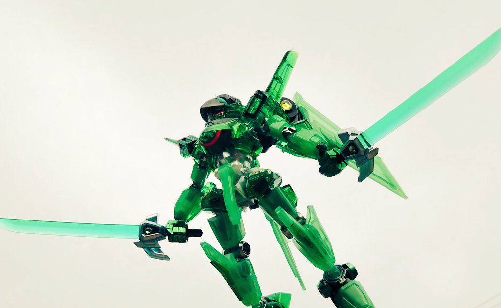 HID_pmx003theo's tweet photo. クリアキット最大の醍醐味は自然光撮影にあると思うんだ!
#LBX
#LBX_ARMS
#宝石騎士LBX
#自然光だけで撮った写真を晒すとRTが来る https://t.co/JvpGw8MGmM