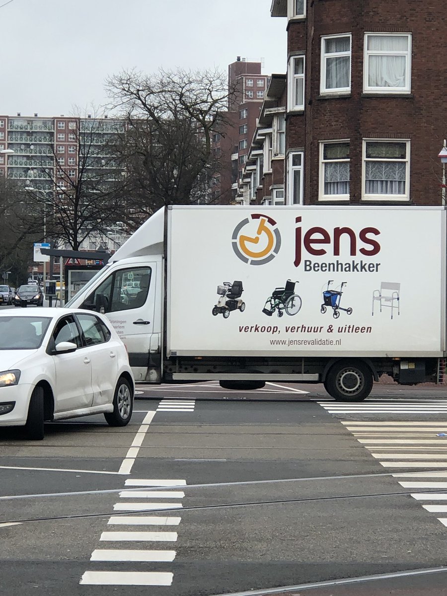 tessfluit's tweet photo. Jens Beenhakker heten en dan rolstoelen verkopen. https://t.co/Dk8eCS66lW