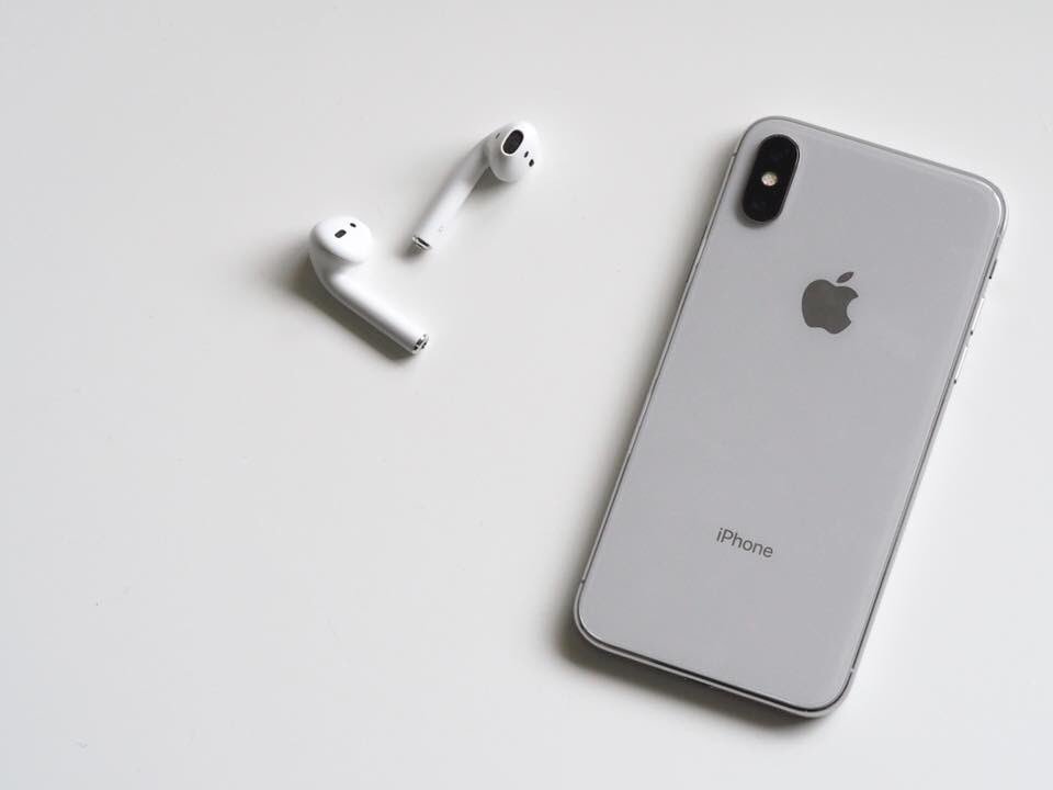 MobiTechShef's tweet photo. All our repair prices include:

✅ FITTING
✅ 60 DAY COMPREHENSIVE WARRANTY
✅ VAT

All standard repairs can be completed on the same day, so you don’t need to be without your device for too long 😃👍 Message us today to find out more. https://t.co/vpsfWVMkvp