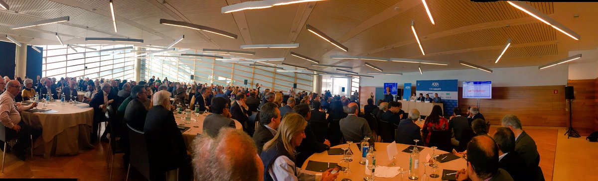 miguelgorbe's tweet photo. Hoy en el #ForoAdea2019 @directivosAdea en la presentación del programa político de @AragonPAR con @ArturoAliaga_ y @elenaallue https://t.co/jtCcohBPfq