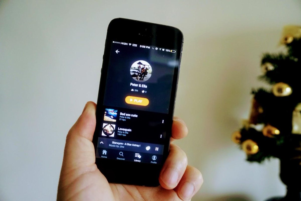 musicoins's tweet photo. Are you on MMV2 yet, musicians?

You will receive a big gift if you share photos holding mobile with Musician Mobile V2 screen, from now to the end of March! 

(please provide your profile url when you share the picture like https://t.co/rzRuB3wFfu) https://t.co/jRngG3XnTJ