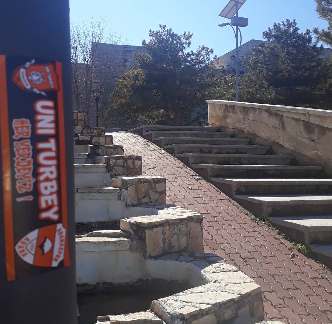 TurbeyUni's tweet photo. Güney Kalenin Çocukları Karaman Kalesinde.
#UniTurbey 
#UniTurbeyKaraman
#Turbeyler 
#Karaman
#Adanaspor https://t.co/aHQ6TT37nF