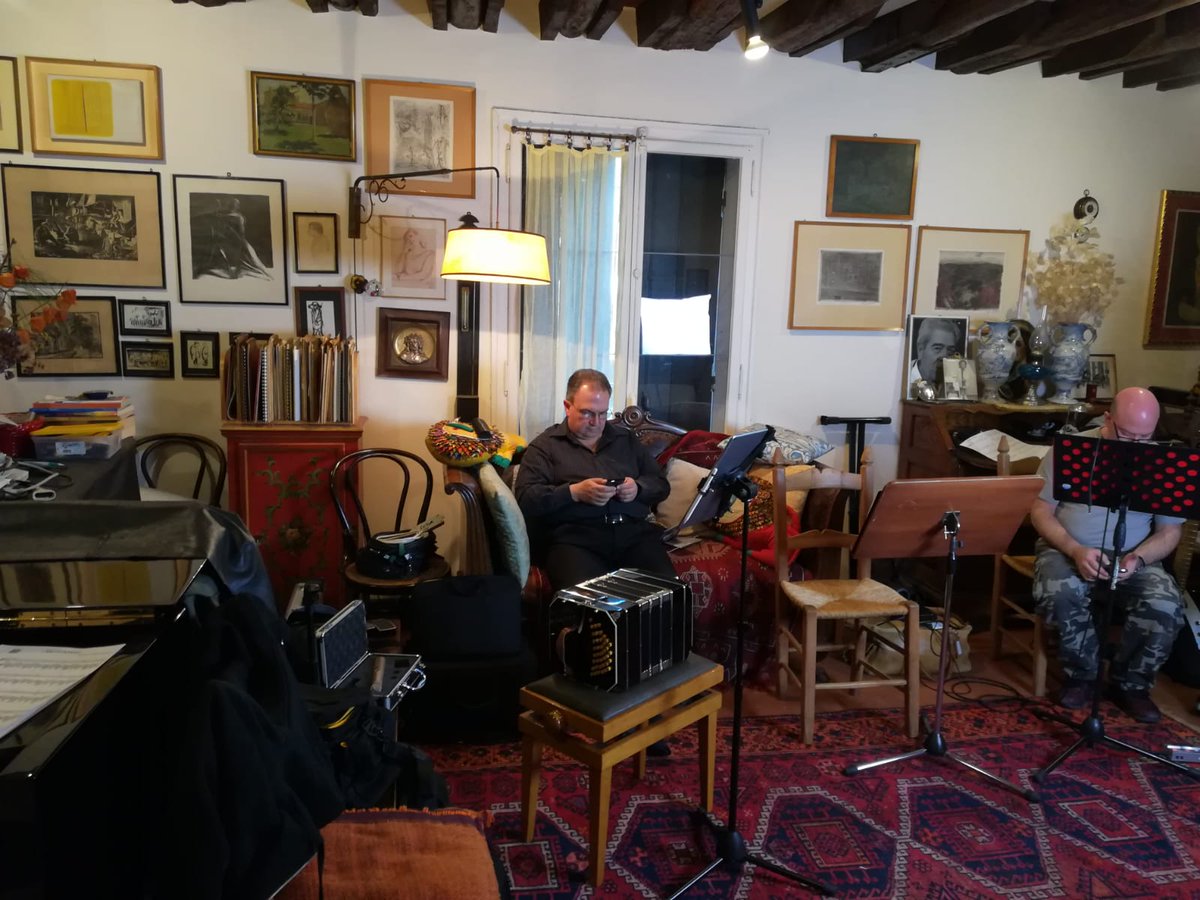 APaganiEM's tweet photo. Continuano le prove con il Maestro Peter Soave e la sua band in vista di un grande evento firmato #APagani. Protagonista, la #musica di Astor Piazzolla. 

Vi sveleremo presto di cosa si tratta. Continuate a seguirci! 

#Tango #LiveMusic https://t.co/oTe3n3FOON