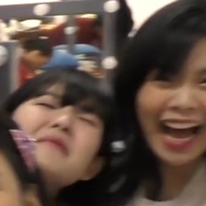 luvsheki's tweet photo. wait pa-commercial lang guys. HAHAHAHAHAH TAWANG TAWA TALAGA KO DITO AHHAHAHAHAHAHAHAH KAWAWA NAMAN SI SELA, ABBY HAHAHAHAH #MNL48 https://t.co/4sAxzhKPGe
