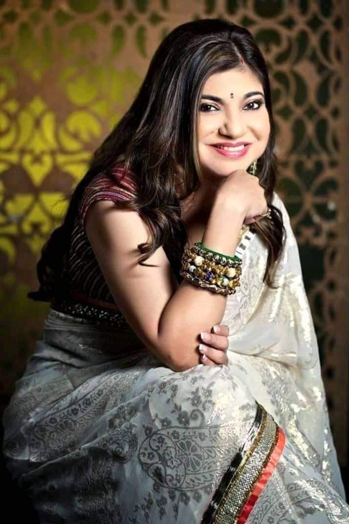 Wishing uh Very happy birthday to My Favourite Alka yagnik 