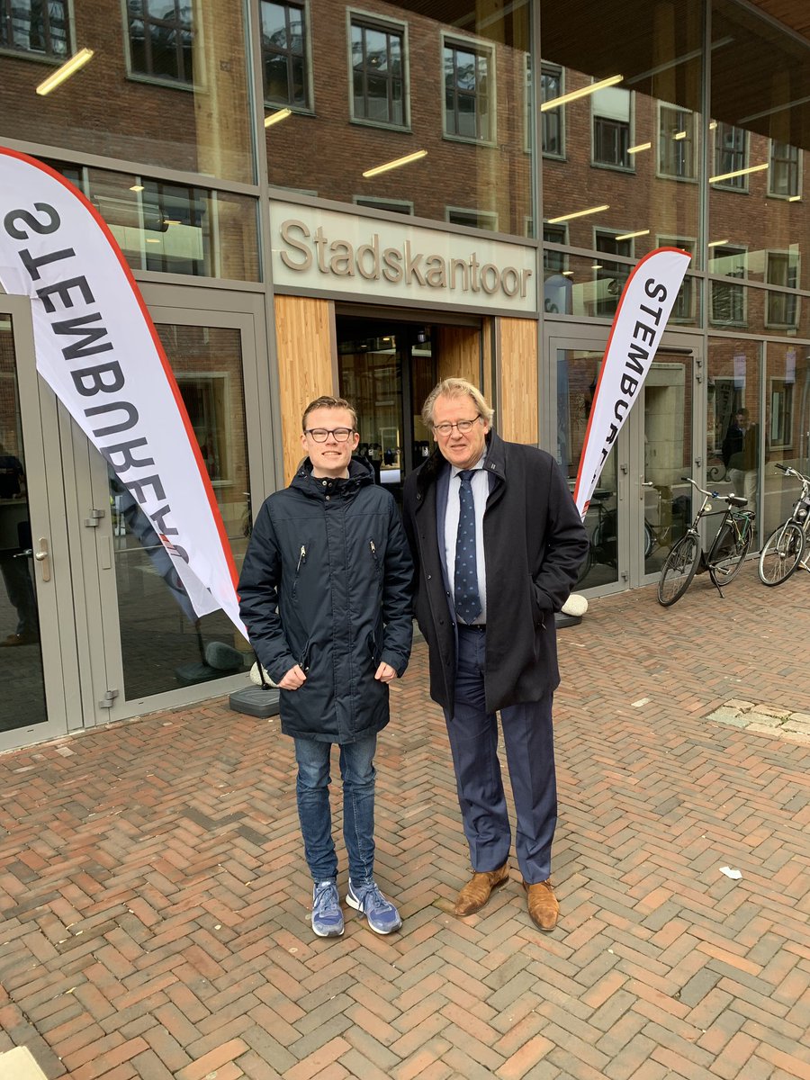 JaapSmitCdK's tweet photo. Op pad met mijn eerste stemdate van vandaag  @Mike__Bos die voor de 1ste keer gaat stemmen in zijn woonplaats Vlaardingen. #StemSamen #jijmaghetzeggen @zuid_holland https://t.co/1p1bm8EmZb
