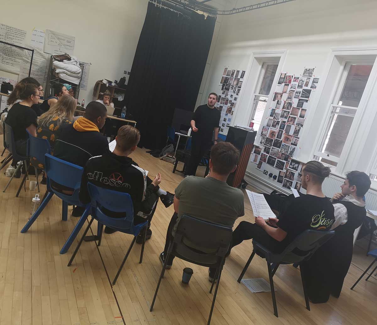 Alternate endings, live original music and some incredible work by the creative and technical teams. #AMatterofLifeandDeath opens tomorrow. READ about here: 
bit.ly/2TOh1lB #MakingPerformancePossible #Performers