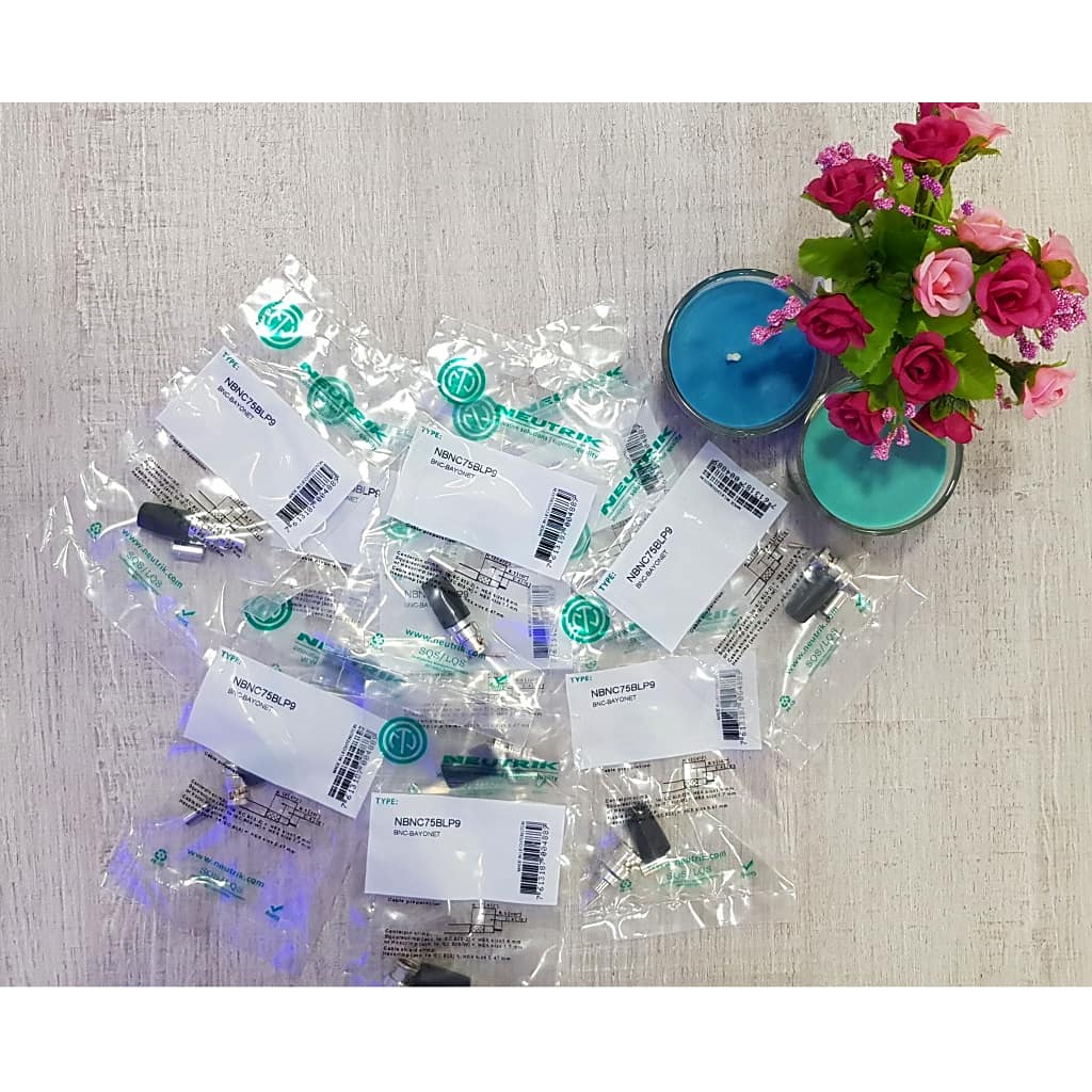 4kPromedya's tweet photo. 💫 #neutrik bnc ve konnektorler stoklarimizda 🎉🎈
#4kpromedya @NeutrikOfficial
@NeutrikUSA #connector #xlr #bnc #3pin #5pin #blp9 #bfg7 #buu11 #sase #audio #video #kablo #cable #broadcast #media #kurulum #cables #television #obvan #reji #radio #project #in #office #stock https://t.co/T3D6bhmu74