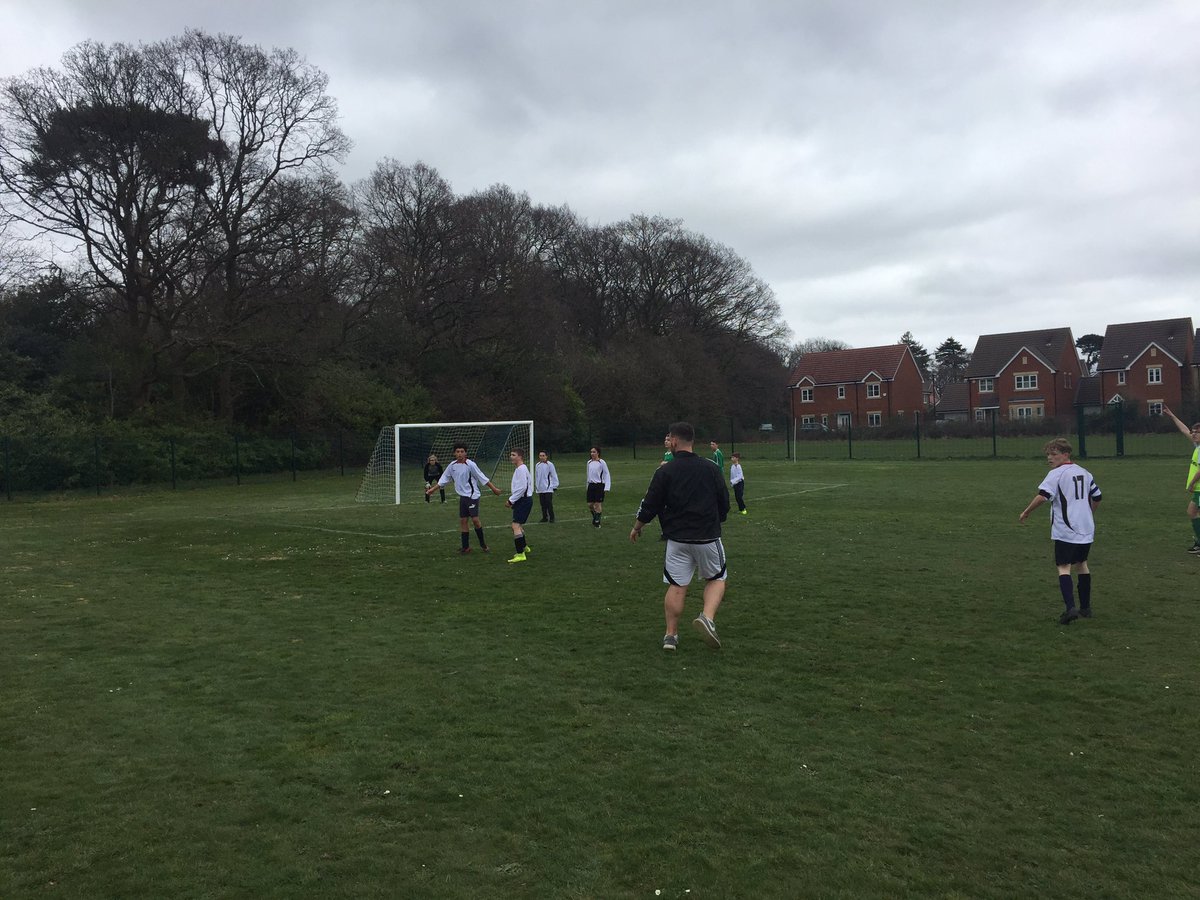 LWS_PE's tweet photo. LWS first football match in the league and won 10-3. Very proud of all players. Let continue this unbeaten run ⚽️@LWSAcademy @LWS_PE #Football #determination https://t.co/CSU0v33yak