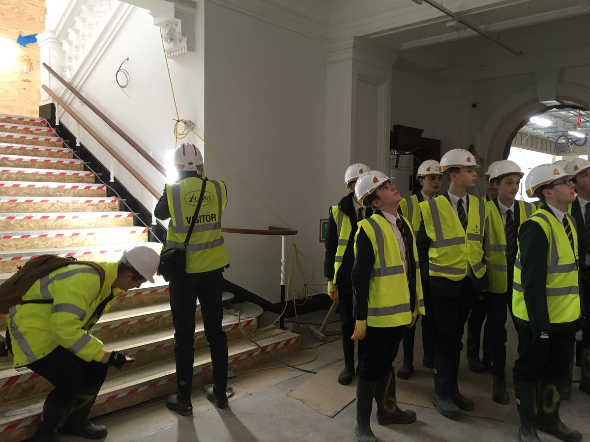 suemoreton1's tweet photo. Really interesting to see and hear about all the detail that has gone into design &amp; refurbishment #TheBox #OpenDoorsEvent @buildplymouth @WillmottDixon @DHSBoys @Becky123Edwards and thanks @ShaunManleyPE &amp; @CTBunney for driving us! https://t.co/Fn2rQpcBbY