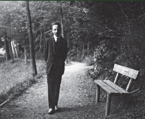 holdengraber's tweet photo. ☀️ First Day of Spring
"It is spring again.
The earth is like
a child that knows
poems by heart."
~ Rainer Maria Rilke https://t.co/iz8DGMcxnz