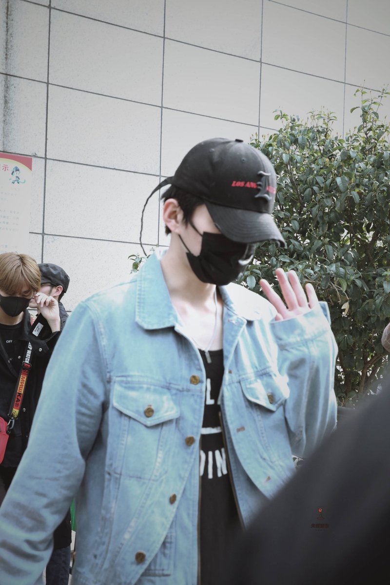 yaochenet's tweet photo. 190320

©失眠禁歌

#赵品霖 #品霖
#ZhaoPinlin #Pinlin https://t.co/ySF0Dqca2y
