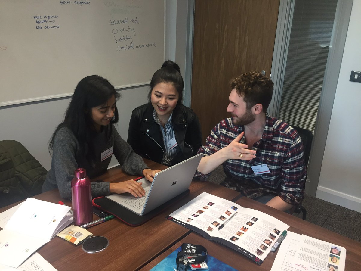 Group A3 progressing digital connector task <a href="/UoYCareers/">UoY Careers and Placements</a> #YorkAwardLeaders