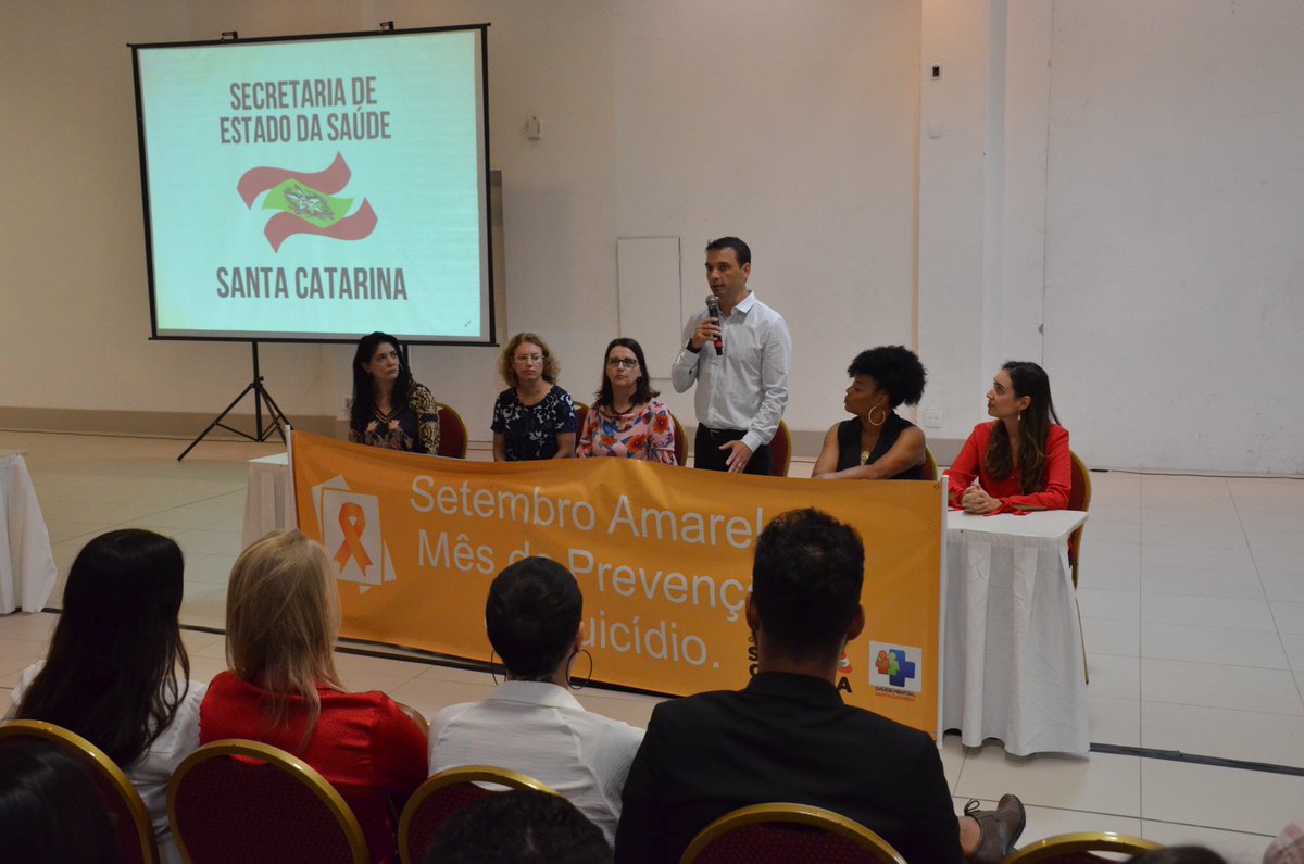 saudepublicasc's tweet image. Secretário Helton de Souza Zeferino durante abertura do II Encontro Anual de Saúde Mental e Prevenção ao Suicídio.  #Saúde #SES #GovSC #Evento