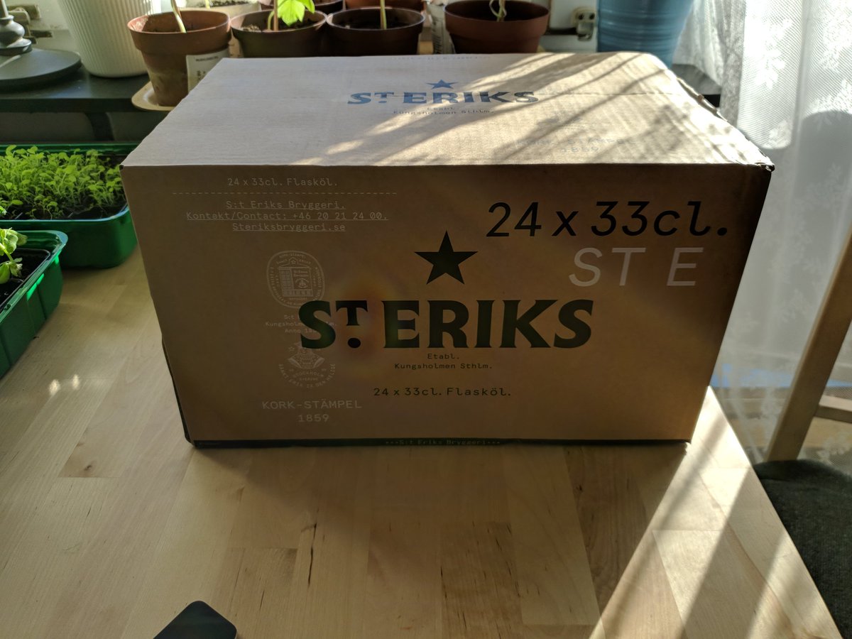 1DensuN's tweet photo. Paket är alltid kul. #Bajen #KX #KennedyBärs #StEriks @FotbollForFylla https://t.co/YCRI6avjRX
