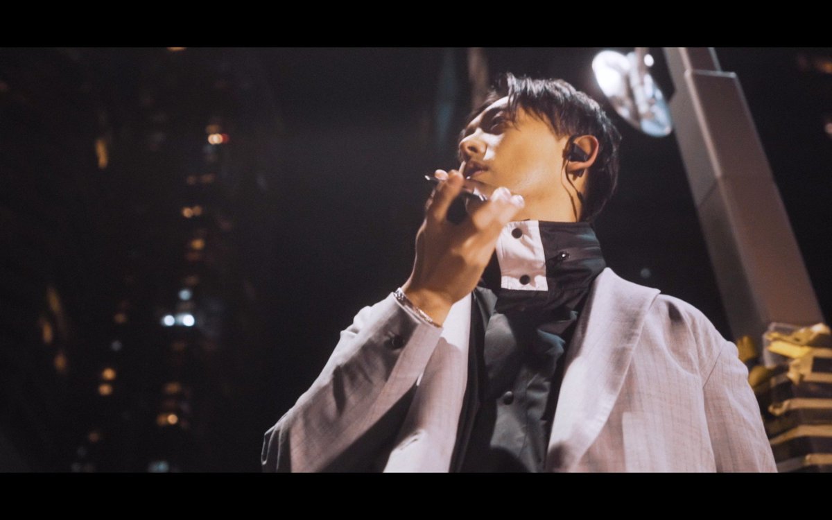 KENTHE390's tweet photo. KEN THE 390 New Single "Rain"  2019.3.22 Release!!
https://t.co/X6DLY1bkKZ

今週金曜日から配信スタート☂️
Music Videoもこちらから公開されます📺

https://t.co/EeuvDMVRbu https://t.co/3Bxe1npJqm