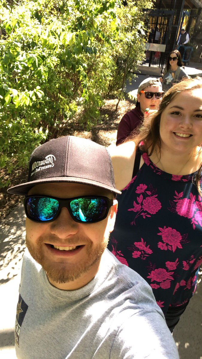 KyleH322's tweet photo. Always making memories with the one I love! 😘❤️🥰@AngelaRost17 https://t.co/J3t11exxrk