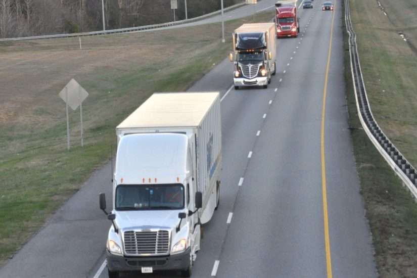 Direct_Freight's tweet image. Federal report casts serious doubt on ‘driver shortage’ #Trucking buff.ly/2ujhnl0