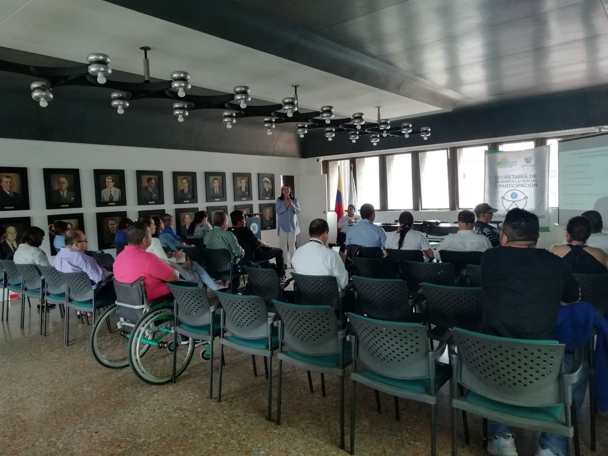 DORISPIZARROM1's tweet photo. #20Marzo2019 #SecDesaSocialYParti #ProgramadeDiscapacidad de la @GobValle COMITÉ DEPARTAMENTAL DE DISCAPACIDAD " Socialización Ordenanza POLÍTICA PÚBLICA PcD" #CaliValle Sede #Gobernacion https://t.co/JQkI8sdB1g