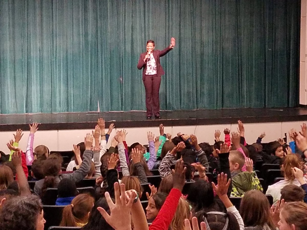 East Cary Middle welcomes   the 3rd, 4th, and 5th graders from Adam's Elementary School to a performance of The Lion King Jr.! <a href="/shandua_ellis/">Shandua Ellis</a> <a href="/eastcarymiddle/">East Cary Magnet Middle School</a> @ECMSBlackburn <a href="/Ndavis615/">Dr. Nikia Davis</a> @bravo_drama @