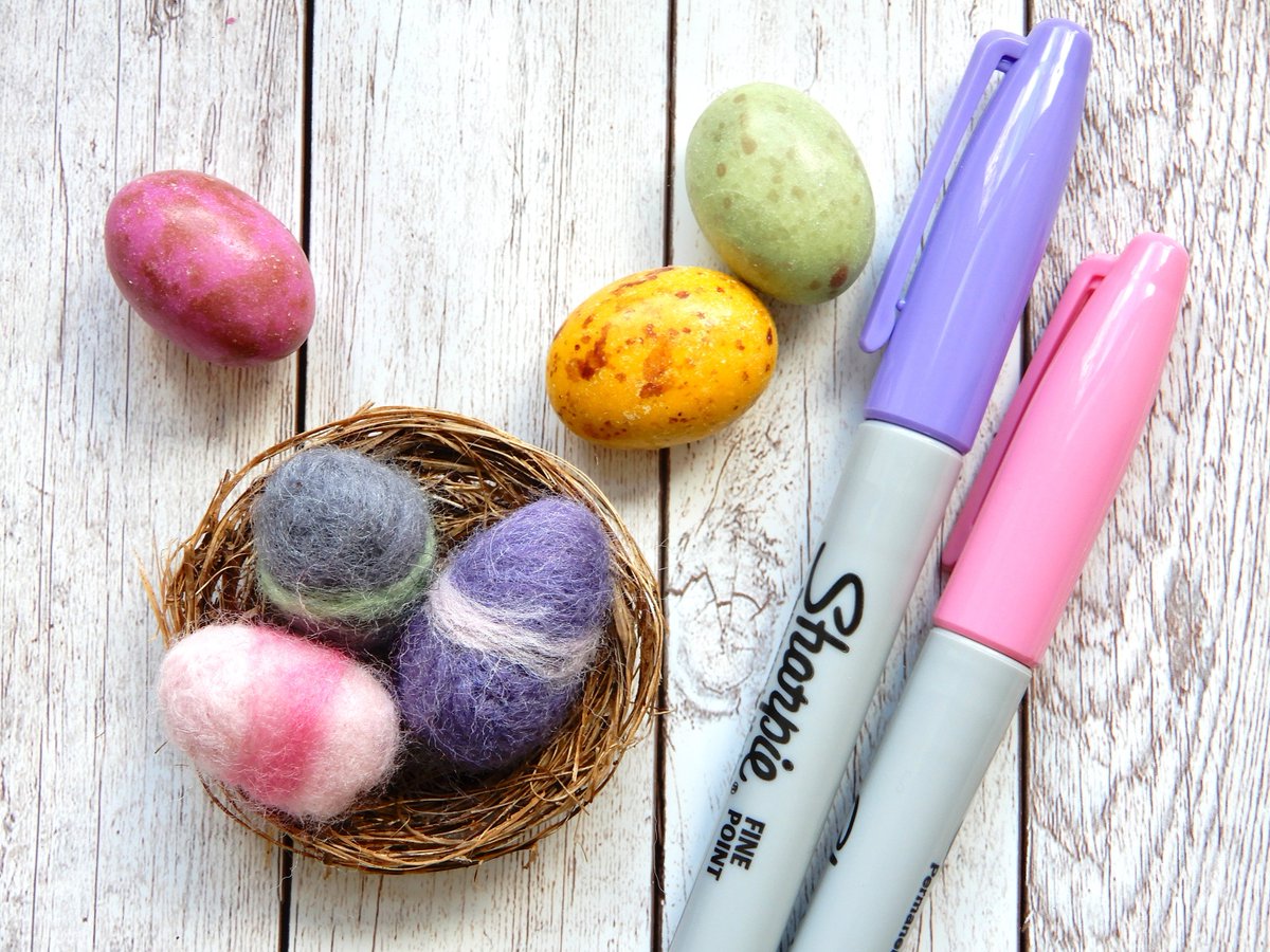 buck_lj's tweet image. Easter Nest Decoration, Little Birds Nest With Eggs, Mini Felted Eggs, Needle Felted Eggs, Easter Decor, Easter Table, Easter Gift. tuppu.net/ccc05002  #SpringDecorations