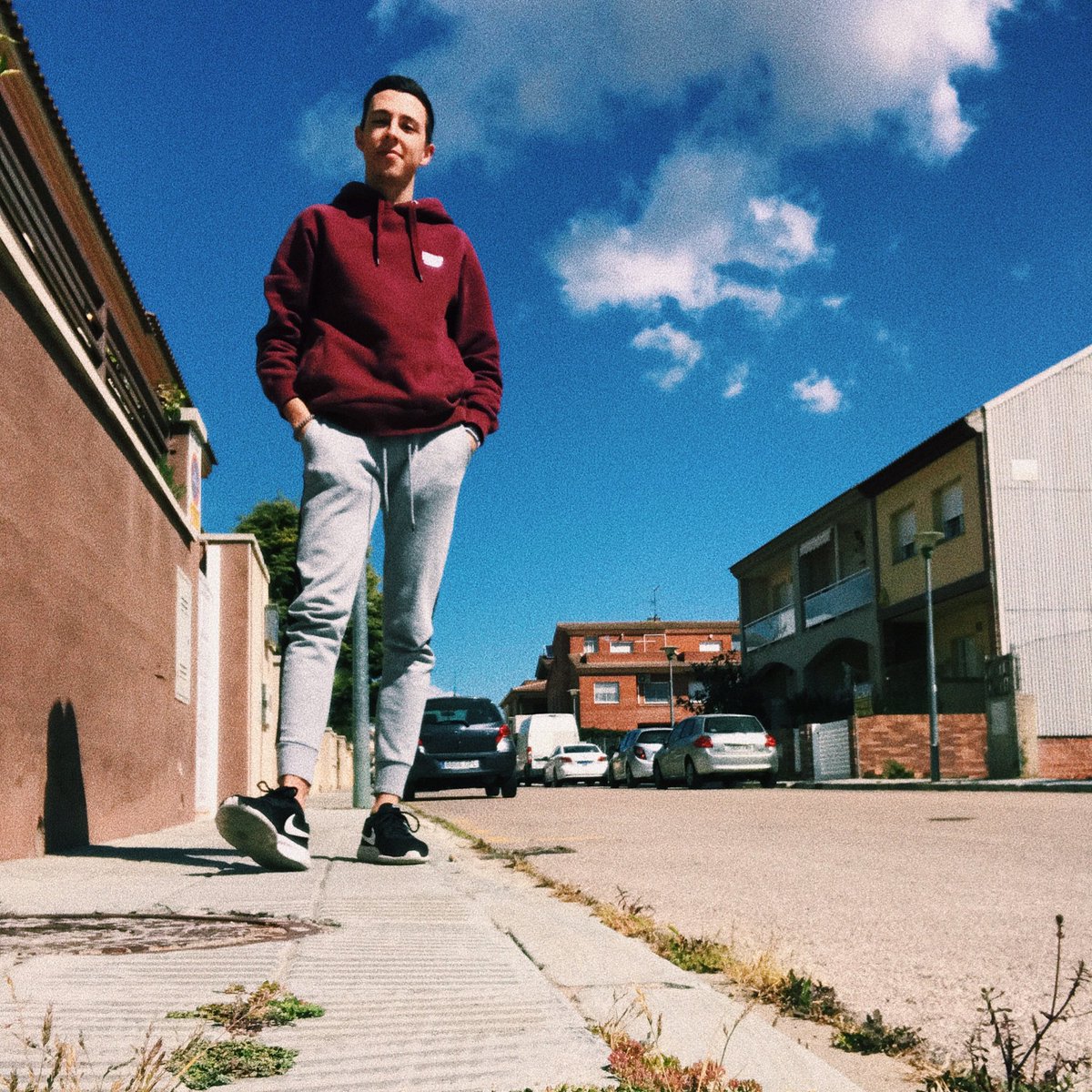 ivansantxnder's tweet photo. Hoy por fin puedo decir... ¡ADIÓS MULETAS! 🤘🏼
17 días después del pequeño accidente puedo decir que la recuperación evoluciona muy favorablemente. Falta poco... 😌🦶🏼
#ivanison #famaabailarcero https://t.co/sIgKMF82i7