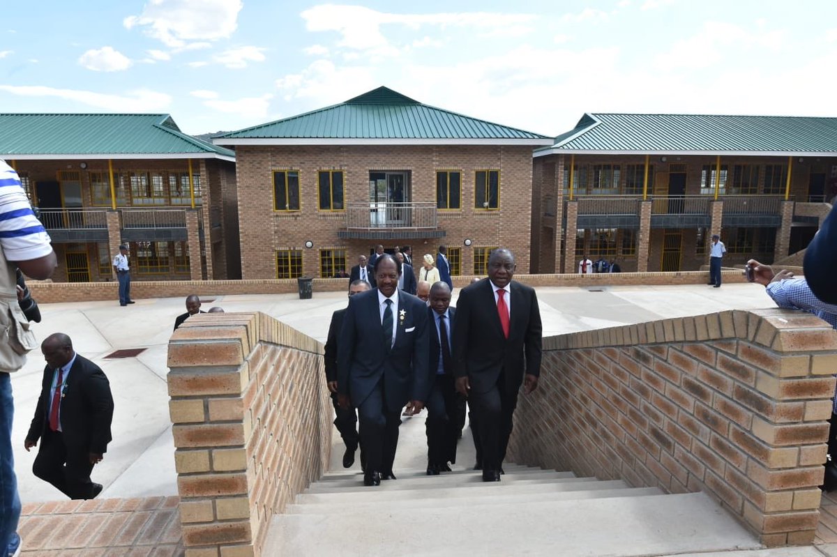 PresidencyZA's tweet photo. [PICTURES]: President @CyrilRamaphosa accompanied by Bishop Lekganyane on a guided tour of the refurbished and extended facilities of the Marobathota High School that includes a science and computer laboratory and a consumer centre. https://t.co/jVtPym7xQj